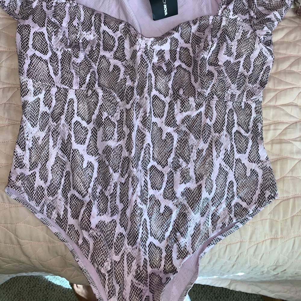 Fashion nova bodysuit